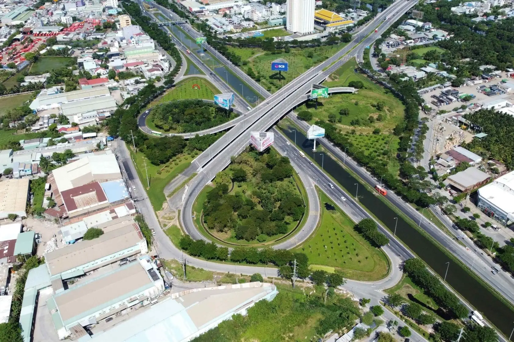 Kết nối hạ tầng đa chiều